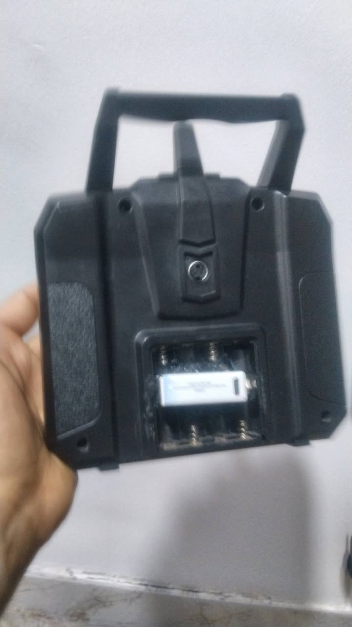 امعدل على البطاريه والرسيفر شغال ١٠٠% نضافته ١٠٠% الي يفيده خاص ويدلل


**إذا كنت صاحب هذا الإعلان وتريد حذفه لأي سبب، رجاءا أرسل رسالة إلى الدعم الفني**