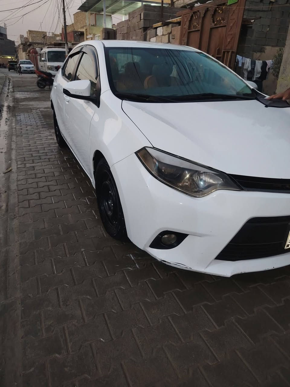 سلام عليكم كورلا موديل 16 نص فول رقم انكليزي تحويل مباشر باقي التفاصيل اتصل واني خادم سعر 140 وبيه مجال مكان بغداد الشعب   ***********
