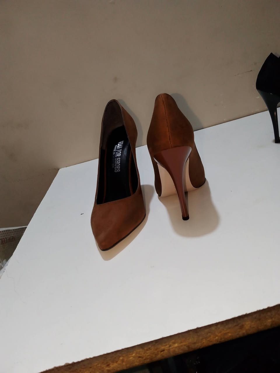 ✨عرض خاص وقت محدود✨
كعب نسائي أنيق بتصميم كلاسيك ✨
ألوان متعددة – مريح – مناسب لكل الإطلالات 💫
متوفر مقاسات 
سعره عل عرض صار 10 تلاف بدل 20 الف
توصيل جميع المحافظات 5الاف
للطلب راسلنا خاص


**إذا كنت صاحب هذا الإعلان وتريد حذفه لأي سبب، رجاءا أرسل رسالة إلى الدعم الفني**