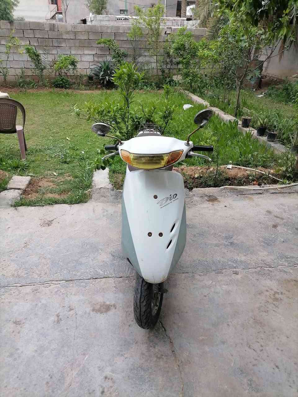 اسلام عليكم دراجه ٦٠ هوندا دايو للبيع الدراجه شغاله كامله  مكاني ديالي بعقوبه تقاطع القدس ***********  اسعر ٣٠٠  الف
