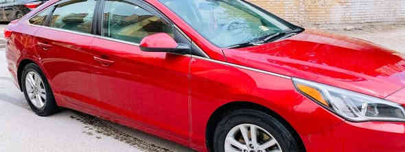 السلام عليكم 
سياره للبيع نوع هونداي سوناتا 
موديل 2016 
رقم بغداد حره مشروع وطني تحويل مباشر سنويه 
وارد امريكي 
حادثها طخه كلش خفيفه بخشم البنيد فقط و وصوره الحادث دعامية 
مكينه ٢٤٠٠ 
كير اوتوماتيك 
نظام قيادة  3️⃣ ( أيكو - سبورت - عادي )
شاشه + كامره 
تحكم ستيرن جهتين 
تبريد منظومه كامله جديده ثلج 
صدر جديد 
تايرات نظيفه اصليه 
ماشيه ١٣٠ الف فقط
كشنات مخمل 
داخل لونين رصاصي واسود 
وسعرها 120 وبيها مجال بسيط 
وبالعافيه ع التصير من نصيبه السياره جاهزه بمعنى الكلمه الف دينار متصرف عليها ومكانها  بغداد 
وهذا رقمي *********** واتساب

غير متواجد في الفيس بغداد
