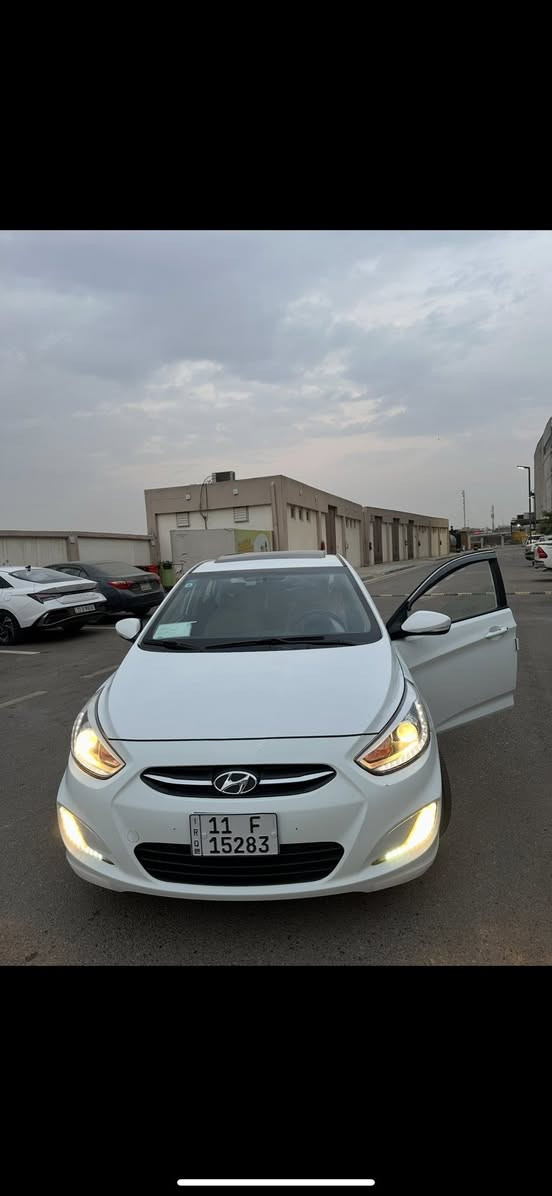 السلام عليكم  للبيع سياره اكسنت  خليجي موديل ١٧  فول  مواصفات ماشيه ٥٥ الف حقيقي   المكينه ١٦٠٠ دوش ام القطرتين السياره خليجي مكفوله كفاله عامه عده بارد بسيط جدا جدا بالجاملغ الامي السياره كلش نضيفه ع وضعيه الشركه  شاشه تدعم  كار بلي    السبير منازل ابد  الله شاهد سياره اعبيه كله محسن بالعافيه ع ياخذه اللوحه جديده سياره  باسمي تحويل ثاني يوم 
السعر: ١٢٣ بيهه مجال بسيط
الاتصال على الرقم : ‭٠٧٧٢ ٩٣٨ ١٩٩٥‬
