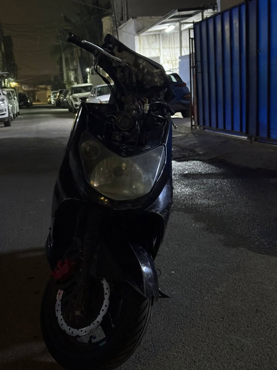 سلام عليكم
سكنس فحل نوزل خطين 
مكينه ٥٨ بلاد بس بوشه معتني بيها دهن بانزين وأدامه كلجات كل شهر كفراتها كامله وختم واحد الدراجه تخبل الدراجه لا تبخير ولا نضوح اكفلها الك من كلشي سعرها ٥٠٠ وبيها مجال قليل الاستفسار ***********
