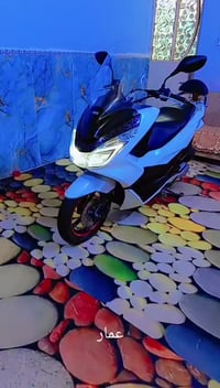 Pcxالجيل الثاني ياباني محرك150دراجه جديده  جامه طويله تجوه اصليه حساس ...