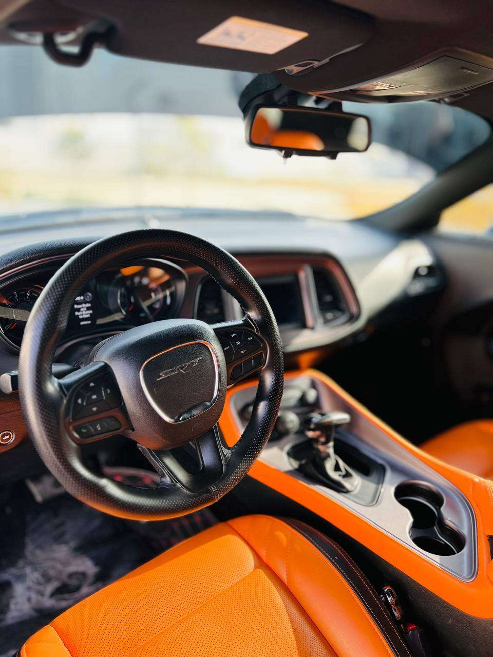 بيع او مراوس 
دوج جالنجر ٢٠٢٣ sxt
حادثهة جاملغ مبدل ومصبوغ فقط
بدون رقم ماشية ٦٦ كم
داخلة برتقالي سستم صوت 
سياره جاهزه من كلشي
***********
