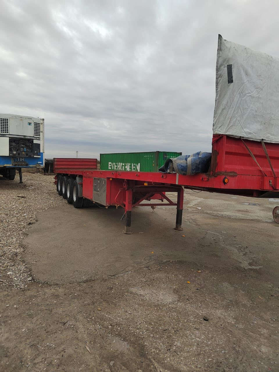 لبيع عربانه اوربي 4 محوار مزوج 11 تخم تاير جديد سعره 75 وبي مجال ***********
