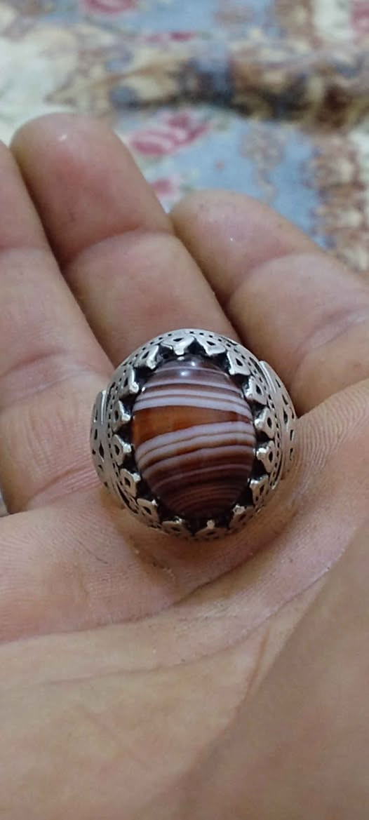 محبسين  يماني  اصلي شرط الفحص تتأكد  يماني أو لا فضه عيار 925 ثنينهن قديمات 
سعرهم 40 البصرة, العراق


**إذا كنت صاحب هذا الإعلان وتريد حذفه لأي سبب، رجاءا أرسل رسالة إلى الدعم الفني**