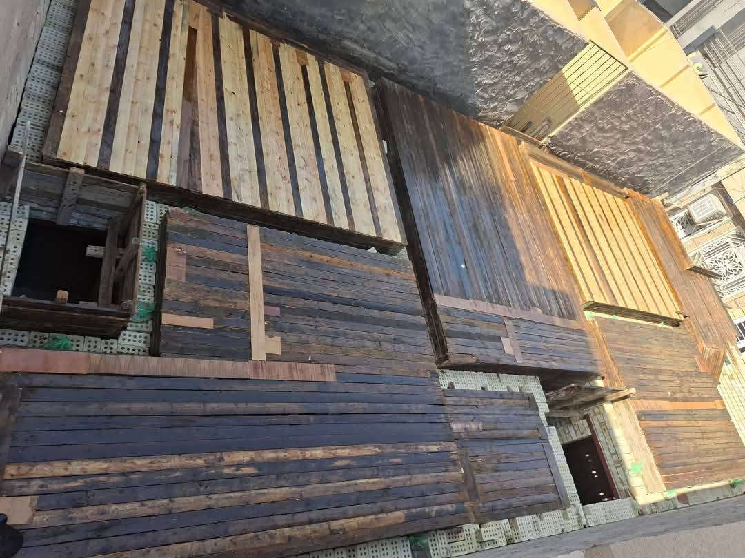 السلام عليكم ابو قالب متفرغ اشتغل في كافت مناطق بغداد شغل درجه ولا وقالب كله جديد *********** موجود واتساب
