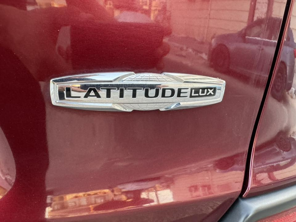 جيب سته سلندر 2021 بدون ايرباك
والتفاصيل بصوره من الصور
***********
السعر 165 والضمان شكد ماتريد
العنوان بصرة - ابو الخصيب- حمدان
