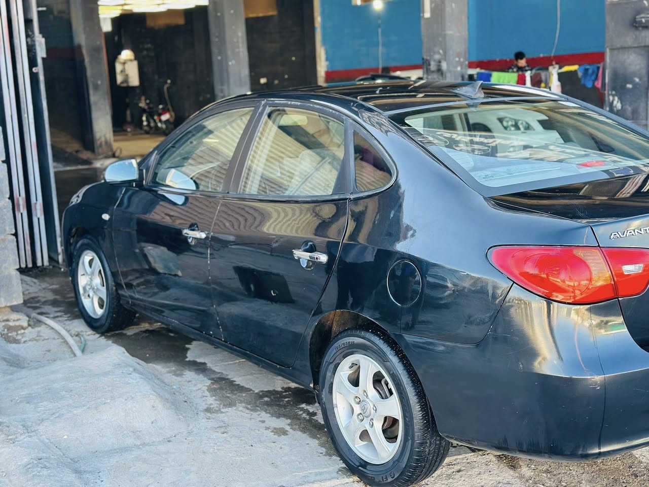 ئاڤانتی براوە ٢٠٠٨ جلد هیتەر شاشە دەکشن بەرز کامیرە بەس سلایت نیە بێ زەڕبەو ناوگرتن  تایەو ویلی تازەی لە ژیرە   بێ تەقەو ڕەقە سیعری  ٤٥قفلی  شوێن نزیک هەلەبجەی شەهید ***********
