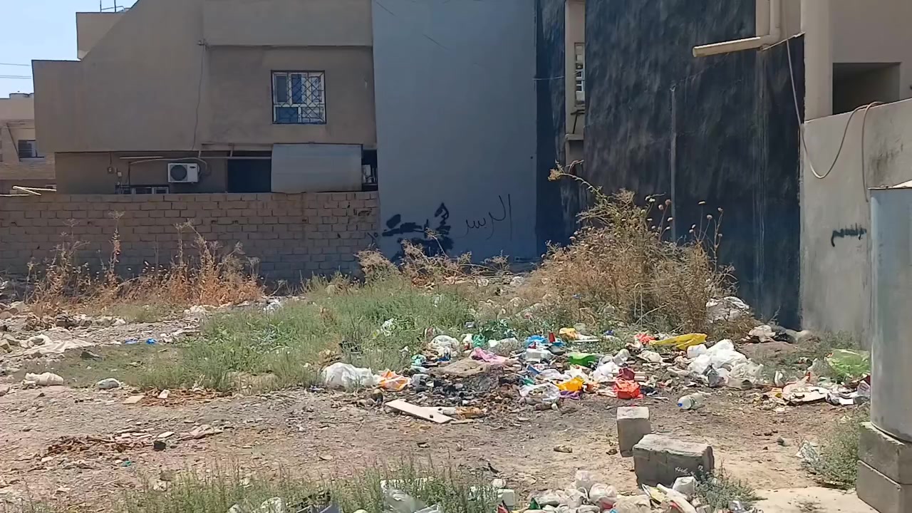 قطعه ٣٠٠ متر  طابو صرف 

خلف مول حفتا بازار خلف المعارض 

أيضا يباع منها ١٥٠ متر طابو 

***********
