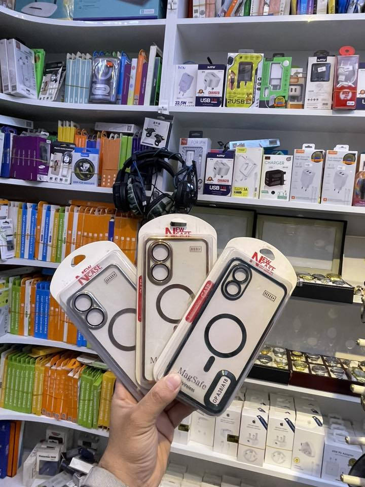 فقط جمله جمله جمله 👌🏻متوفر كافه أنواع الايتمات وباسعار ناررر ال ١٠٠ قطعه سعرها ٧٥ ألف اقل طلب ١٠٠ قطعه آيفون واندرويد مشكل واتساب ***********
