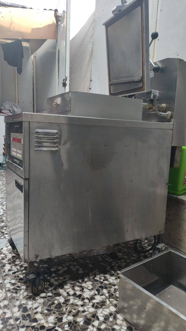 جهاز كنتاكي هني بني أمريكي اصلي استفسار عل رقم ***********
