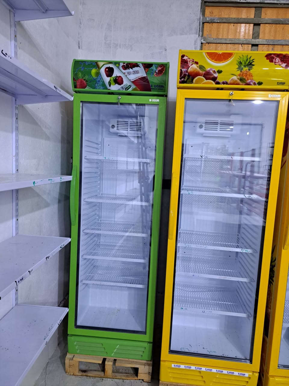 سلام عليكم تعزيله محل الغراض صارلهن شهرين الكتلوك مال العارضات بعدهن بيهن كلهن تركي الاصلي والعارضه الحمره ياباني اصلي مو باله جديد الشراي يتصل *********** كوت الشهداء
