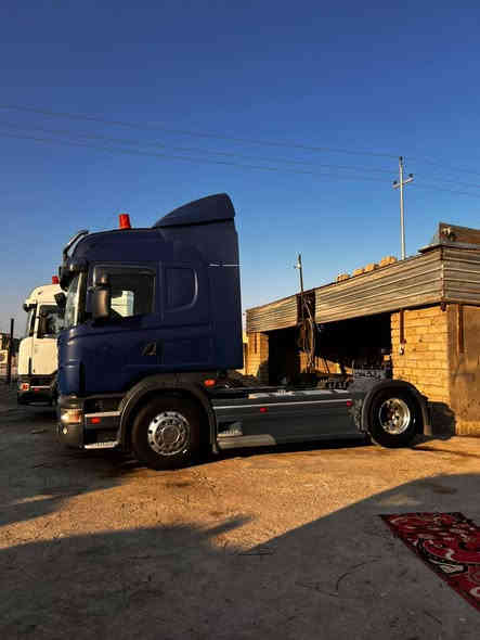 سلام عليكم سياره سكانيه كفاله عامه ماشيه لف 500 سياره جديده كارتون تحويل فانيوم ***********
