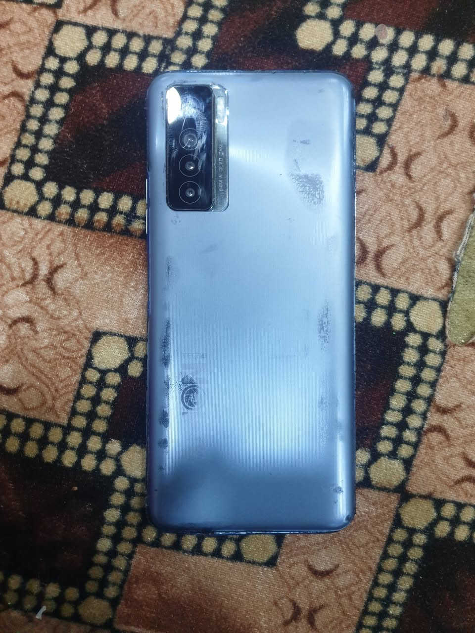 سلام عليكم كامون ١٧برو الذاكره ٢٥٦ الرام ١٢ الجهاز مبدل ضهر فقط السعر ٨٠ الف الرقم ***********
