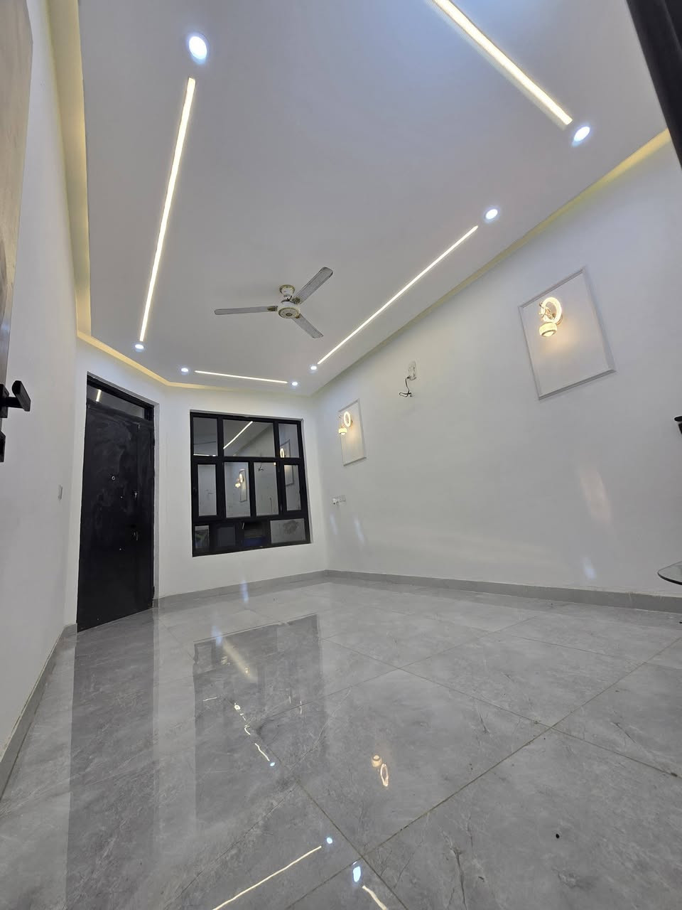 ⭕️دار للبيع بمساحة 130متر طابو زراعي⭕️
✅الموقع بهرز حي الشرطه قرب جامع الشكور
مقابيل حي القادسية✅السعر 77
✅بناء جديد درجه اولى ارضية 80×80 مطبخ جدران 90×30✅
✅التفاصيل الطابق الاول استقبال ومطبخ وصاله وحمام وغرفة نوم ✅
✅الطابق الثاني 2غرف نوم وصاله وحمام ✅
✅السعر خاص او الاتصال 👇🏼✅
☎️***********☎️
