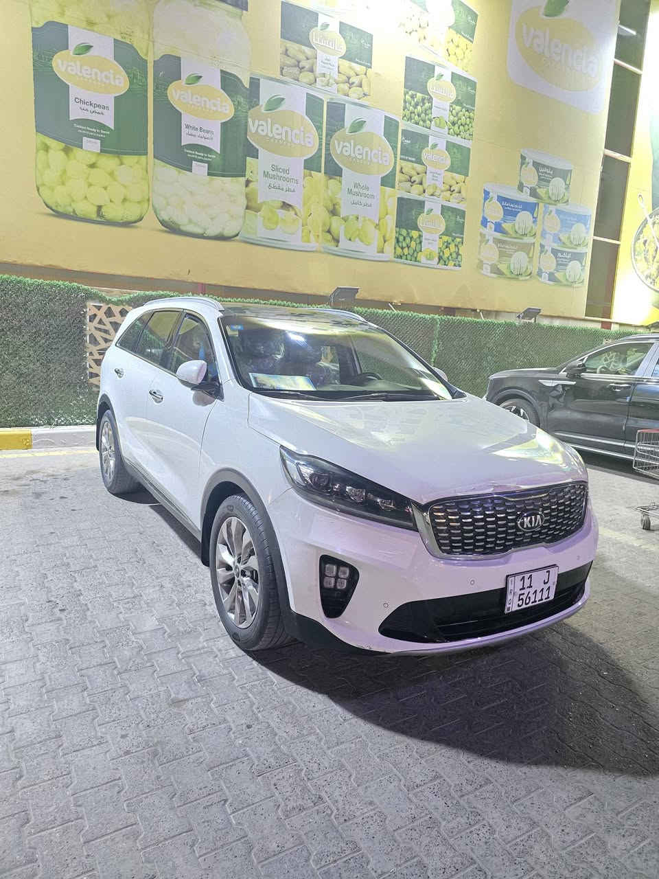 للبيع كيا سورنتو ٢٠١٨ رقم بغداد انكليزي  ٦ سلندر بنوراما  مكفوله من ضربه وصبغ وتبديل  مكينه وكير على وضع الشركه  ماشيه ٨٦ الف سعرها ٢٣٥ وبيها مجال بسيط النجف الاشرف اتصال ***********
