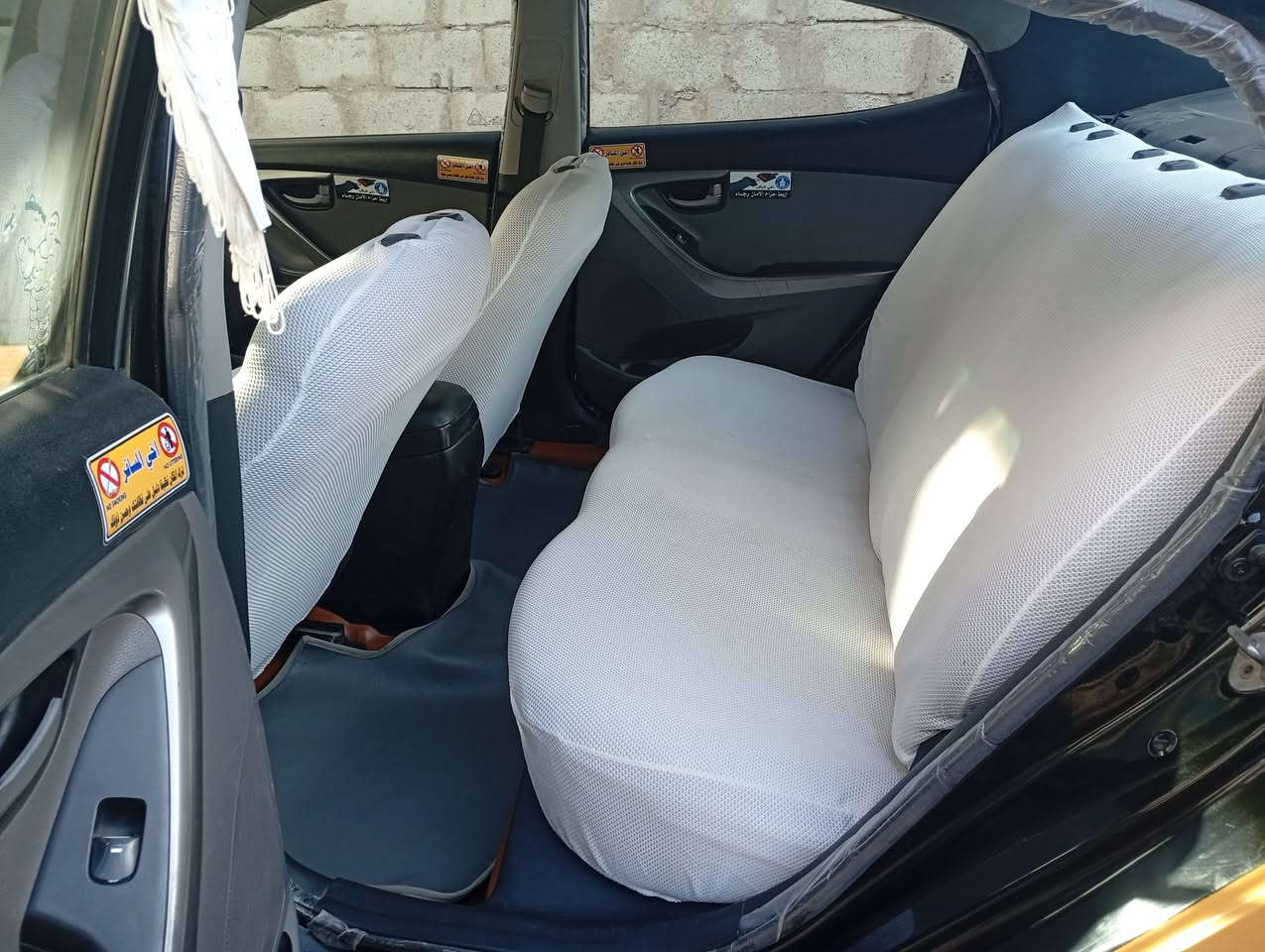 السلام عليكم شباب من رخصه لادمن الانتره موديل 12 بجم محدث 15 السياره كنديه مكينه بيهه تنقيص صدر جديد تخم ويل أو تايرات جديد مراوس بيجو بارص من 20 فما فوق السعر 95 ورقه بيهه مجال بصيط السياره مصفره هيه أو مرور تحويل مباشر رقم الهاتف ***********
