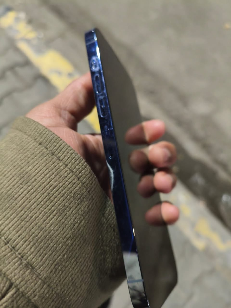 سلام عليكم 
ايفون ١٣برو 
ذاكره واحد تيرا 
بطاريه٩٣اصليه 
هاي عدسات مكسوره مو كامره 
وتاخذ بضمانتي مآبي زلغ


**إذا كنت صاحب هذا الإعلان وتريد حذفه لأي سبب، رجاءا أرسل رسالة إلى الدعم الفني**