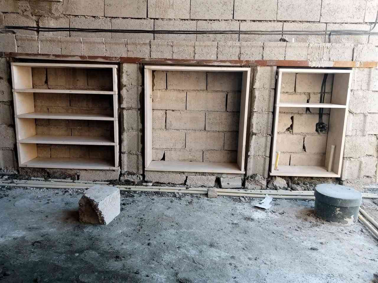 سلام عليكم 
ابو أزل للمرمر 
اي استفسار راسلني خاص 
نظام العمل براغي وتشميع كامل 
***********
نشتغل داخل كركوك وخارج
