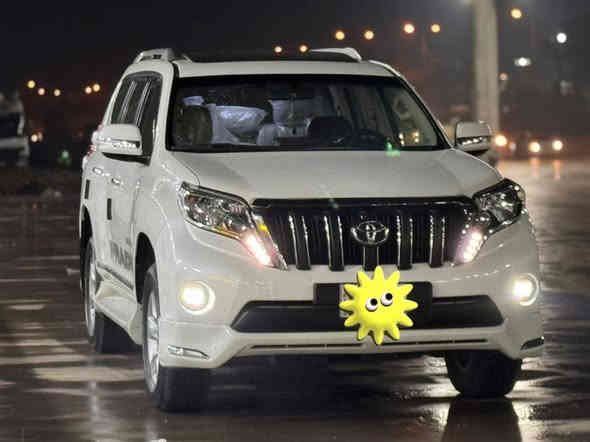 السلام عليكم برادو  2011 محدثه 17 بدون صبغ ماشيه 185 السياره كلشي جديد بيه صدر تخم تاير كلشي مكفول حته السماعات شاد سستم بيه الاصلي امئشرلك المكانات الي بيه ملاحظات مو صبغ السعر 250ورقه وبيه مجال 
مكان بغداد 
السياره 6سلندر كويتيه 
***********
