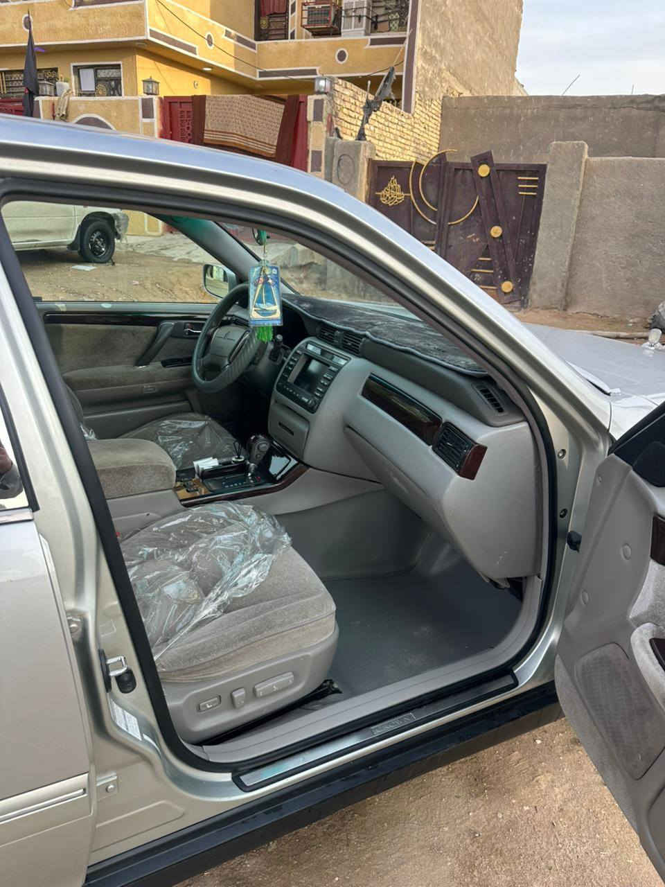 بسم الله الرحمن الرحيم ملكه 2001 محرك ديفور الكبير شاصي 75 أربع دكم رقم كركوك إنكليزي تحويل ثاني يوم     ***********اثير *********** اسيا
