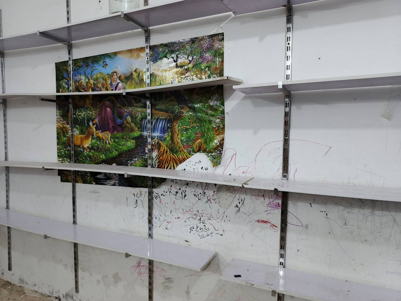 رفوف بسعر مناسب جدا مال تعزيلة


**إذا كنت صاحب هذا الإعلان وتريد حذفه لأي سبب، رجاءا أرسل رسالة إلى الدعم الفني**