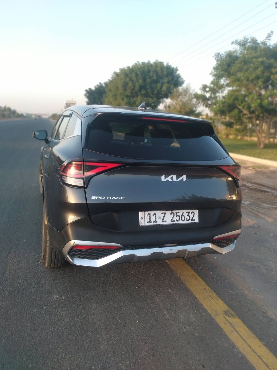 سبورتج24 هايبرد ماشيه ١٢٠٠٠ حادثه جاملق وباب السايق نفس الون سعر ١٧٥$ بغداد ***********
