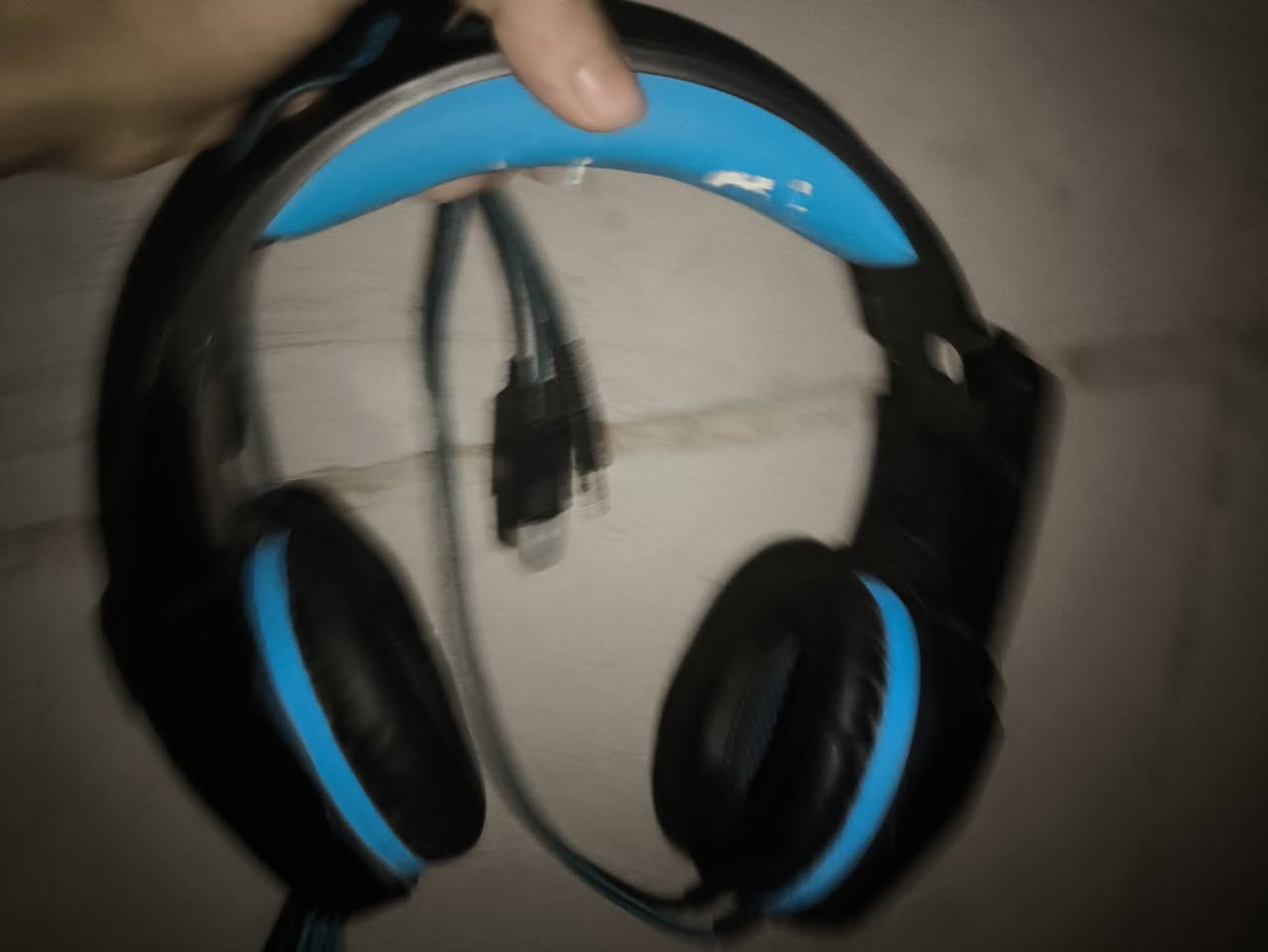 للبيع سماعة ألعاب Kotion Each G9000 🎧
• صوت قوي وواضح للألعاب والأفلام. • مايكروفون مدمج. • إضاءة LED. • تعمل على الكمبيوتر واللابتوب وبعض الأجهزة الأخرى. • الحالة: جيدة جداً وتعمل بدون مشاكل.
السعر: 20الف 
للاستفسار أو المعاينة التواصل خاص.


**إذا كنت صاحب هذا الإعلان وتريد حذفه لأي سبب، رجاءا أرسل رسالة إلى الدعم الفني**