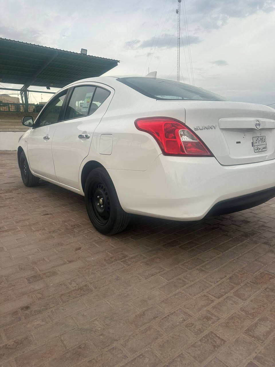 السلام عليكم للبيع  نيسان صني  موديل ٢٠٢٤ ابيض  خليجي بليته  زركه هندي مرقم  كتاب شهداء بدون حادث رشة دعاميه اماميه فقط ماشيه  ٢٥ الف فقط سعر ١١٨ ورقةوبيه مجال للاستفسار ***********
