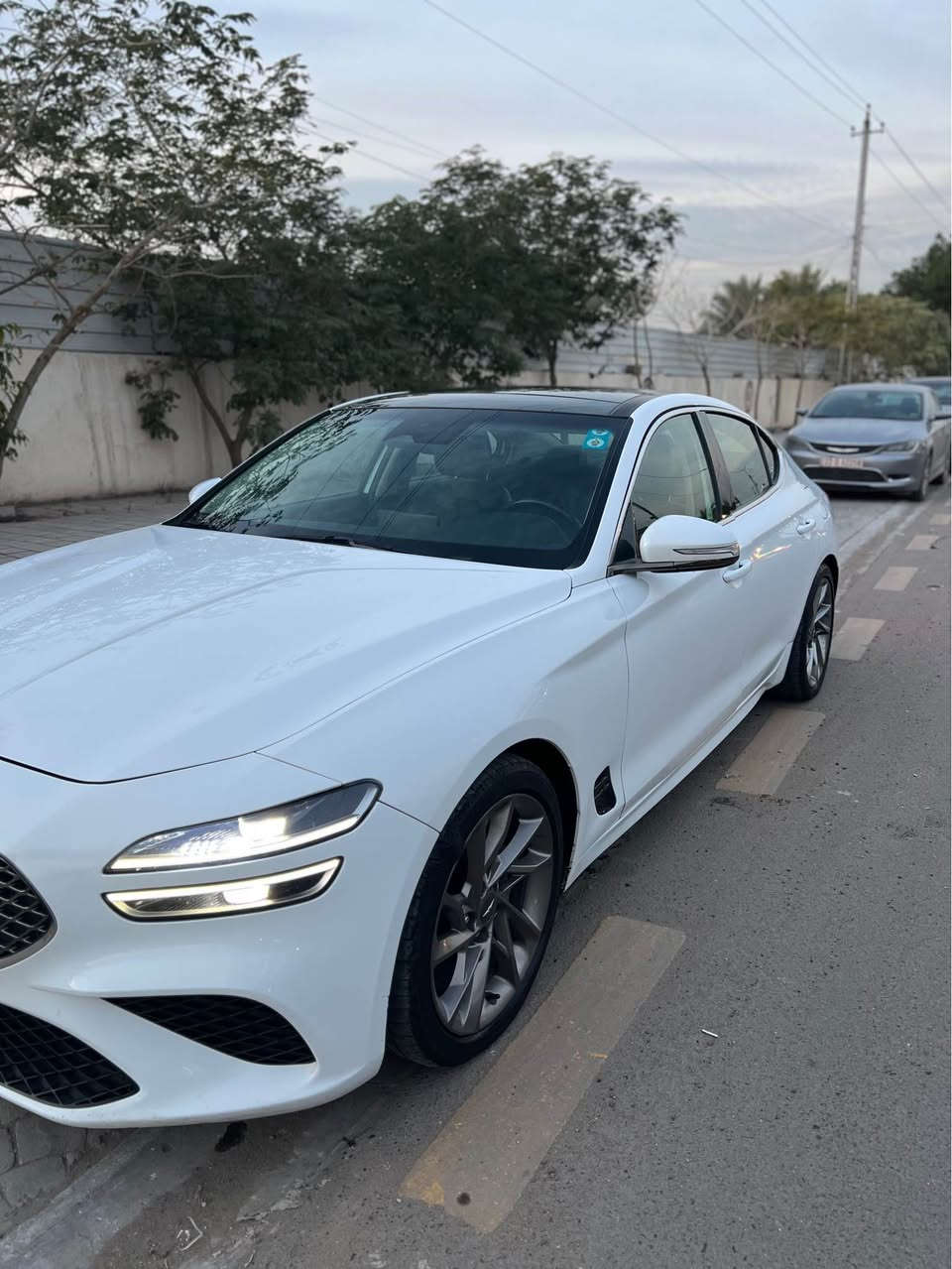 السلام عليكم

🔹 جينسس G70 موديل 2022 للبيع
محرك 4 سلندر 2.0 توربو
✨ كير محرك مكفول من أي مشكلة بشرط الفحص

مواصفات السيارة:
 • سقف بانوراما
 • رادار أمامي وخلفي
 • نظام القيادة الذاتية
 • مانع تصادم
 • تدفئة كشنات
 • كشنات جلد
 • باقي مواصفات الجينسس المعروفة

حالة السيارة:
 • جاهزة وما بيها أي مشكلة
 • صفر مسج
 • الحادث: طخات سطحية بالبيبان ومصبوغة
بجم كبس بدون اي ضرر 
وايرباك سليم 100%
 • صور الحادث متوفرة على الواتساب

💰 السعر: 180 وبي مجال
📍 المكان: بغداد – البنوك

📞 للاتصال أو الواتساب:
0772 804 5727

💬 رابط الواتساب المباشر:
https://wa.me/9647728045727 بغداد, العراق
