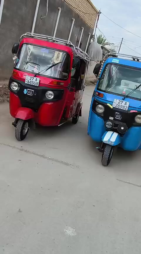 تكاتك للبيع الموديل 22شهر السابع اللون الأزرق والثانيه شهر التاسع اللون الأحمر وحده داخله هزه وحده لا
مبدل كلجات للاثنين كفاله ماعد البارد وحده بيها تنقيص ملاحضة البيع فارق 
*********** رقمي بو  الحمره
***********رقم بو الزركه
