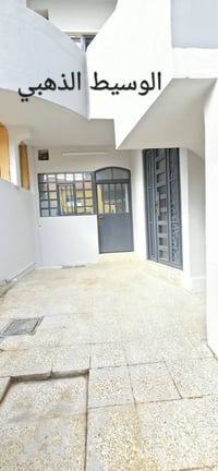 ١٠٠م • طابق أرضي • حي البلديات