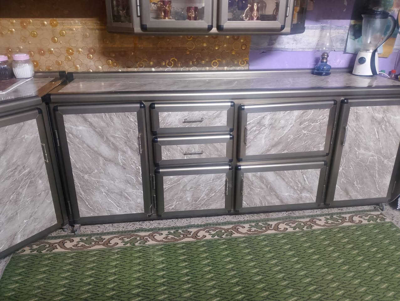 كاؤنتر اصلي رقم واحد مابي اي شئ جديد ونضيف مكاني موصل جانب الأيمن العبور السعر 450 الف وبي مجال واتصل على هذا الرقم
***********
