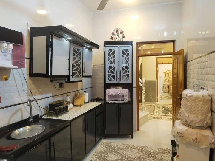 يا الله  
اللهم صل على محمد وال محمد 
بيت زراعي 100م بسديناويه قرب مدرسة صفي الدين 
طابقين يحتوي الطابق الأول غرفه صاله إستقبال مطبخ صحيات 
طابق ثاني غرفة نضام سويت وصاله 
بناء درجة اولى طابوك كونكريت 
كافة الخدمات ماء مجاري كهرباء 
السعر 73 وبيه مجال الإستفسار أكثر الإتصال 
                  ***********
