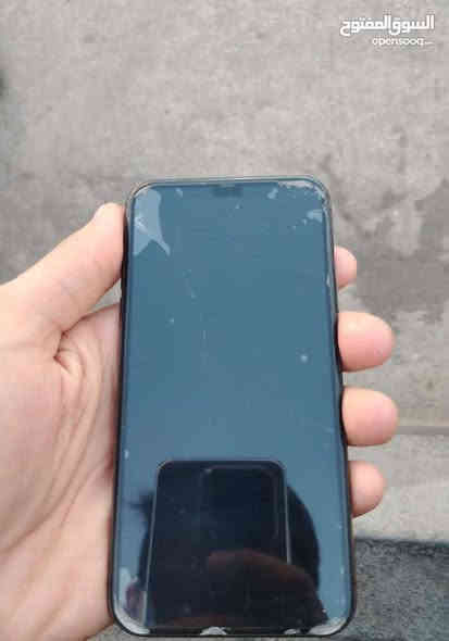 ايفون اكس عادي
 
لجهاز ممفتوح ابد

ذاكرته 64

بطاريته 69
 
فقط بي فطر بل شاشه ممئثر عله لمس ابد
و تجي تفحصه بيدك

***********
