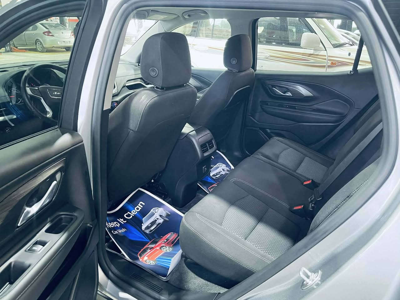 جمسي تيران موديل 2024
شاشه ايبات تدعم نضام كارپلي▪️ بصمه تشغيل بصمه ابواب تشغيل عن بعد ▪️مقاعد كهرباء  و تدفئه◾ اتو ستوب و نضام باركنك▪️ تحكم ستيرن جهتين ▪️تبريد قطعتين▪️ داته شو▪️ ليد نهاري ولايت 3 عدسات▪️ نقطه عمياء▪️ رادارات امام  و جوانب▪️ توقف ذاتي و قياده ذاتيه▪️ ستيرن تدفئه▪️ نضام منحدرات▪️مودات قيادته ▪️السياره ماشيه 11000 mil

السيارة بدون حادث كفاله من الصبغ والمعجون 
والضربه فقط حالوب قليل وتصليح المندلاوي درجه اولى
سياره بدون رقم تترقم جميع المحافظات   

وهذا رقم شاصي
3GKALMEG7RL212052

الاتصال ***********☎️📞
