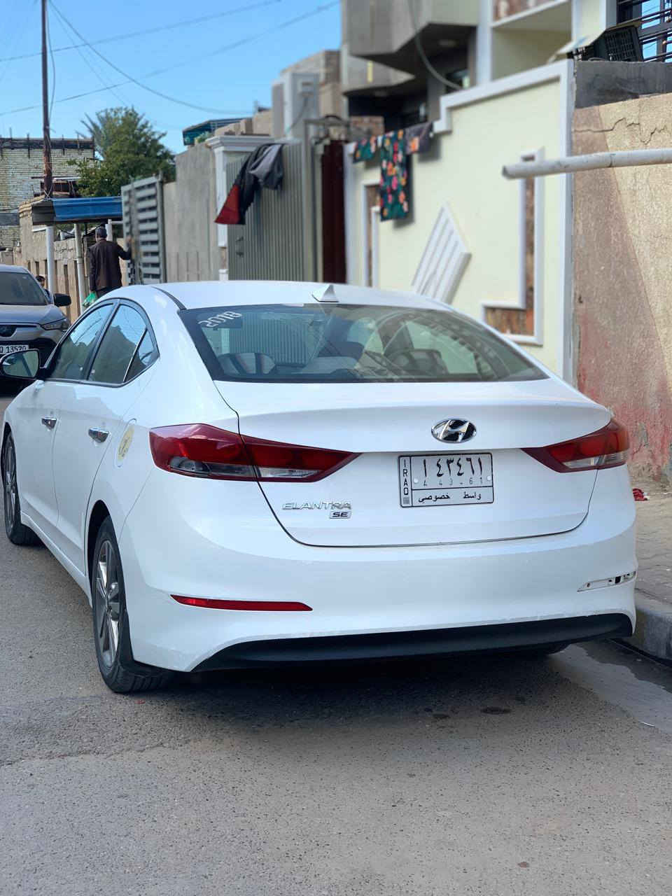 السلام عليكم عندي انتره موديل 2017 وارد امريكي بيها 3 قطع بابين جها سكن وبنيد ليبل واحد سياره البنيد جارد وبيه تزليق بل قماره غليل ماشيه 147مايل مكينه الفين دوش لا تنقيص ولا تبخير تخم تاير صدر ممتاز رقم واسط تحويل ثاني يوم ابيض صدفي المكان المحموديه السعر 120وبيه مجال للستفسار  . . ‪***********‬‏
*********** بغداد, العراق
