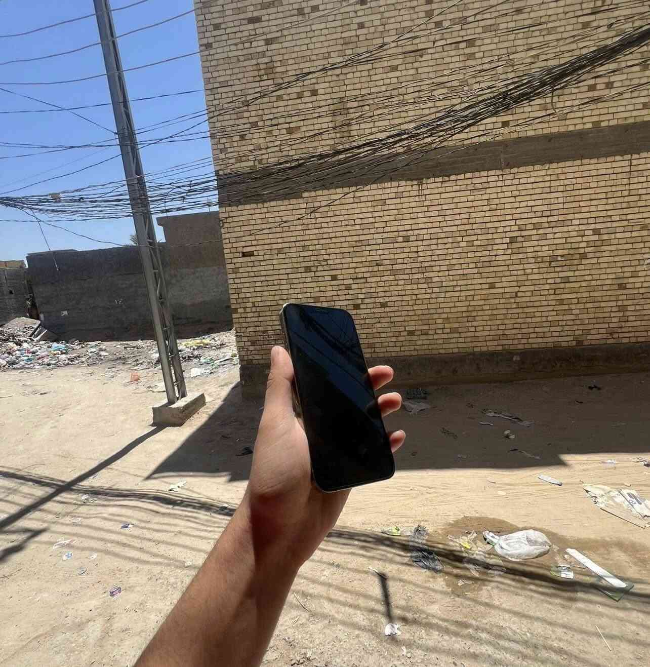 ايفون 12 برو ماكس الجهاز نضيف شخط واحد مايي  فقط مبدل شاشه وبطاريه أصليات وفيس إيدي ميشتغل  تصليحه بصيط تكدر تبدل القاعده الذاكره ١٢٨  السعر ٣٢٥  🎶 ***********
