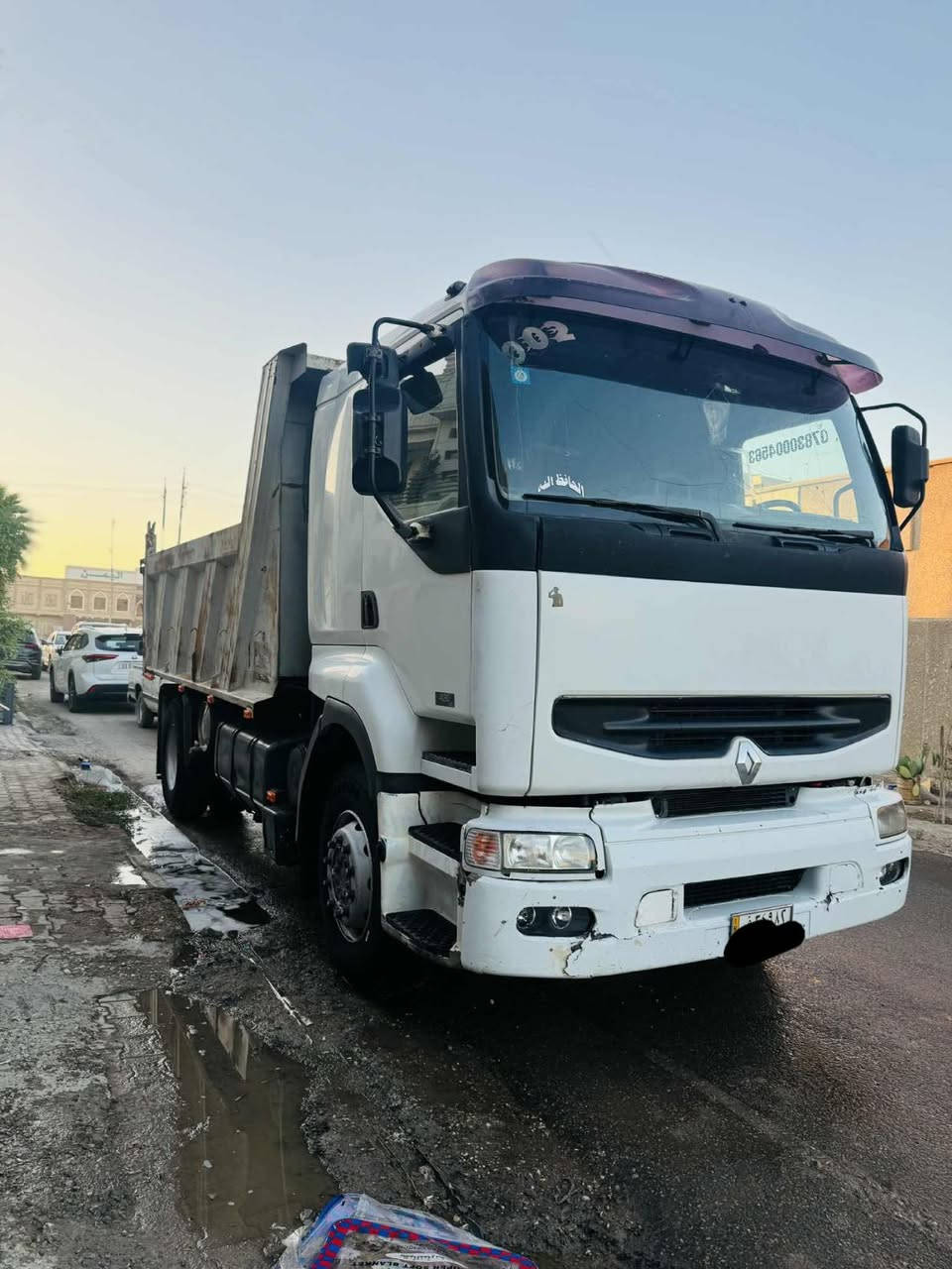 سلام عليكم
رينو لبيع مكفوله عام رقم واسط سنويه 2028
سعر ١٤٥ 
مكان واسط الصويره 
***********
