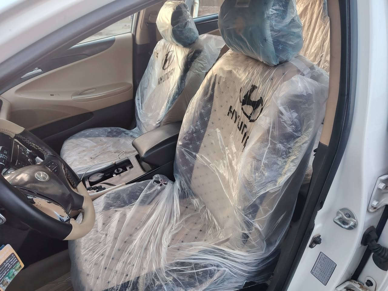 السلام عليكم
سوناتا خليجي 2011 بيع مستعجل 
كلين محرك 2400دوش
طخم تاير جديد صدر جديد سياره مال جناي 
سياره مال بيت رقم نينوى جديد شرط التحويل السعر ١٢٨
بيها مجال شي قليل مراوس حسب القناعة للتواصل ***********
