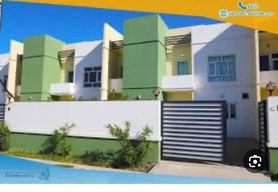 🏡 بيت للبيع – مجمع الغدير السكني / كربلاء
✔️ مساحة 200 م² طابقين بتصميم عملي ومريح
✔️ 3 غرف نوم – صالة – استقبال – مطبخ
✔️ حديقة كاملة
📍 موقع ذهبي داخل المجمع:
قريب جدًا من الحديقة وحديقة النافورة
قريب من البوابة الجانبية للمجمع  (سهولة دخول وخروج)
🌳 مجمع متكامل الخدمات – كل احتياجاتك داخل المجمع:
 • أسواق تجارية ،،حلاق،،فرن صمون ،،مطعم،، كصاب ،، وخباز،،صيدلية،،جم رياضي ,,انشائيات،،منفذ كي كارد,,مدرسة ابتدائية دولية.
             جامع ،،،روضة اطفال ،،مول،،كافية قيد الانشاء  السعر : 205 مليون دينار نقداً مقدمة 
 • المتبقي 65 مليون دينار ضمن مبادرة المصرف العقاري القسط الشهري 350 ألف دينار لمدة 16 سنة
📞 للاستفسار: ***********
