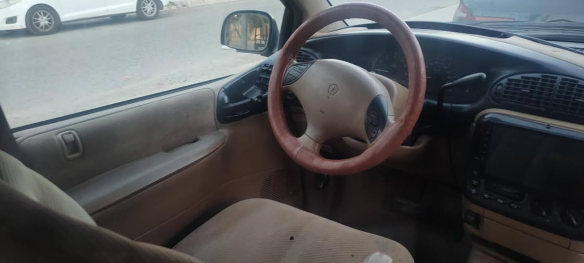 للبيع فقط دوج كليزر شرط تحويل كير محرك كامري شرط موديل ٩٦ رقم  موبيل *********** كركوك, العراق
