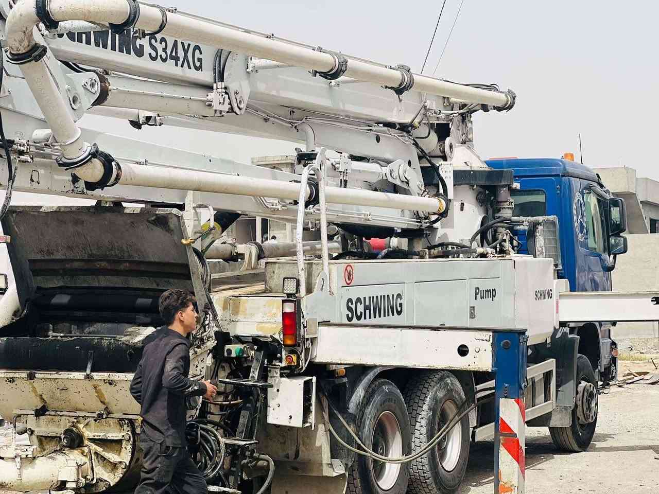 السلام عليكم
بم موديل2008 34 متر شوينك دبل مضخه شوط طويل رقم اربيل شرط التحويل السياره و الجهاز كله شرط الفحص ألماني 
***********
***********
***********
