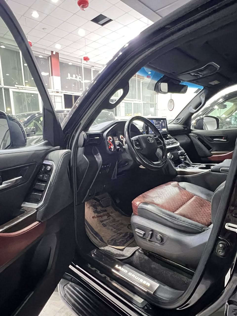 لاندكروز 2023 ساز ( كاز ) تون تيربو فول مواصفات كفاله عامه ماشيه 70 الف سياره كارتون جديده بمعنى الكلمه 
رقم بغداد الجديد بسمي تحويل مكاني بصره السعر 725 دولار 
***********
