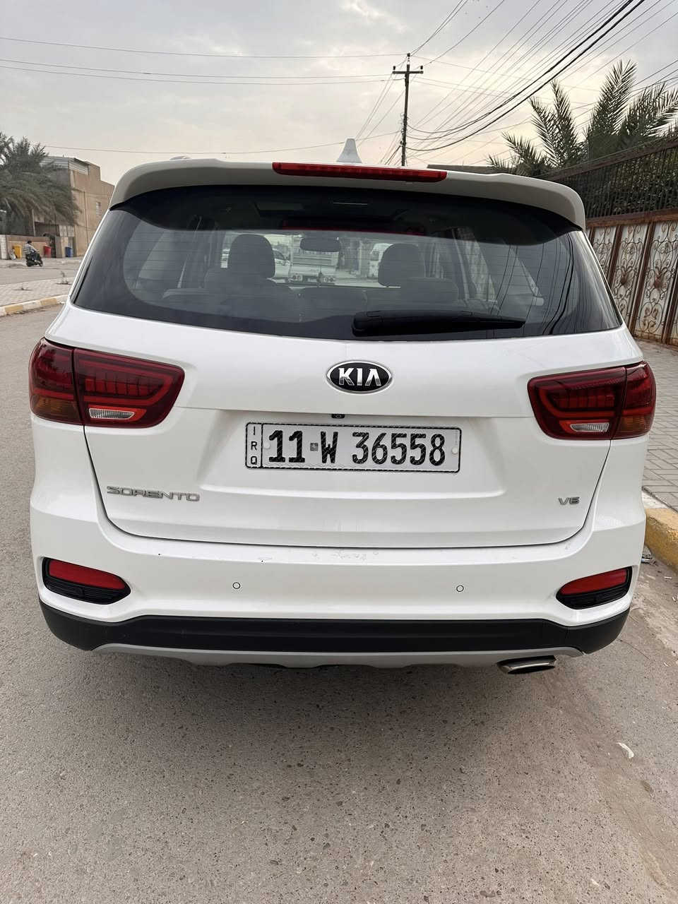 سلام عليكم
كيا ••• سورنتو خليجي للبيع فقط مكفوله كفاله عامه 
موديل 2019 بغداد بسمي           
_ 6 سلندر  كير 8 نمر 
ماشيه 70 الف حقيقي وين متريد افحص 
_7 راكب 
_3 قطع تبريد
_بردات خلفيه بلاديه 
_ بانوراما 
شاشه بلاديه GPS 
_كراسي كهرباء 
_لد خلفي وامامي
_صندوق كهرباء 
_دخول ذكي
_بصمات أبواب + تشغيل 
_ مرايات جانبيه كهرباء 
مغلفه الارضيه جلد 
وجاهزه من كلشي 
السعر 265$
مكان السيارة بغداد الشعب 
***********
‏‭0773 604 8712‬
