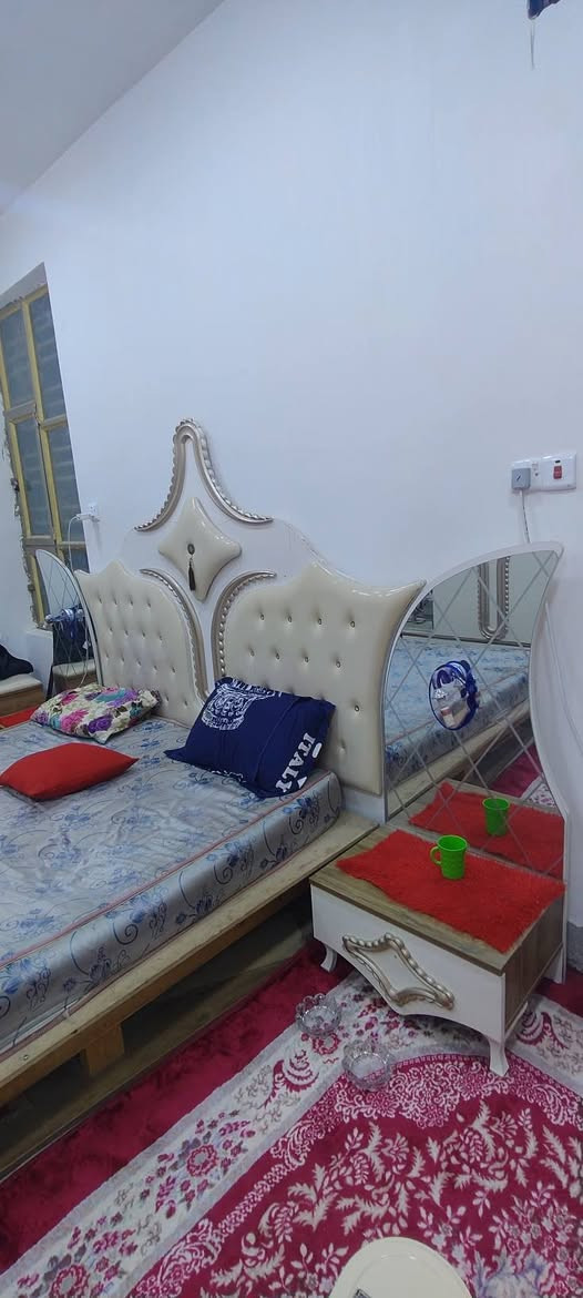 غرفة تركية للبيع 6 قطع للتواصل هاذ رقمي ***********
