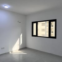 شقة للإيجار – مجمع دار السلام السكني 📍 الموقع: شارع مطار المثنى 🏢 المج...