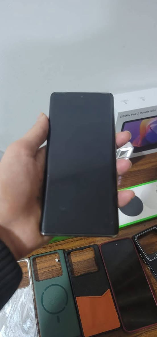 Infinx note 40 pro
نسخة 256 رام 24 (12+12)
امانة الجهاز كلش نضيف 
الجهاز ويا لزگة ضد الكسر اصلية + شاحن الاصلي 70W + شاحن ماكباد الاصلي+ الكلرتونة وكل الملحقات + 8 كفرات هدية 
مكاني بغداد  سعر 235 وبي مجال
‏‪0775 568 3453‬‏
